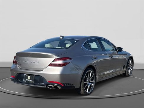 Used 2023 Genesis G70 2.0T image 4