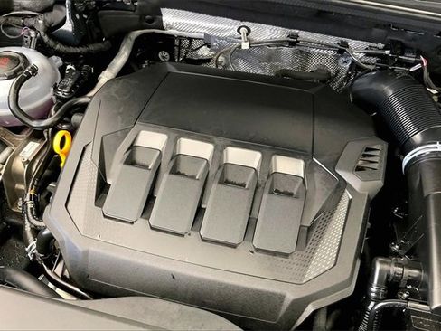 Certified 2025 Audi Q3 2.0T Premium w/ Convenience Package image 31