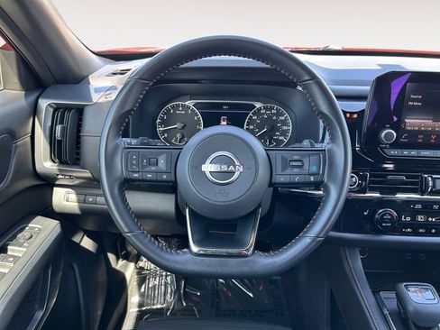 Used 2023 Nissan Pathfinder Rock Creek image 14