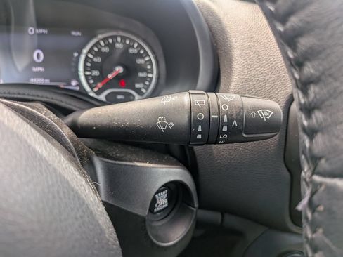 Used 2021 Jeep Renegade Latitude w/ Sun & Sound Group AWD/4WD image 27