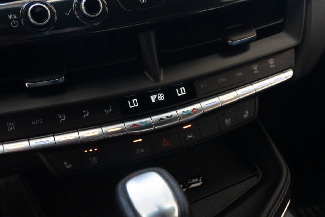 Used 2025 Cadillac CT4 Premium Luxury w/ LPO, Exterior Accent Package RWD image 25