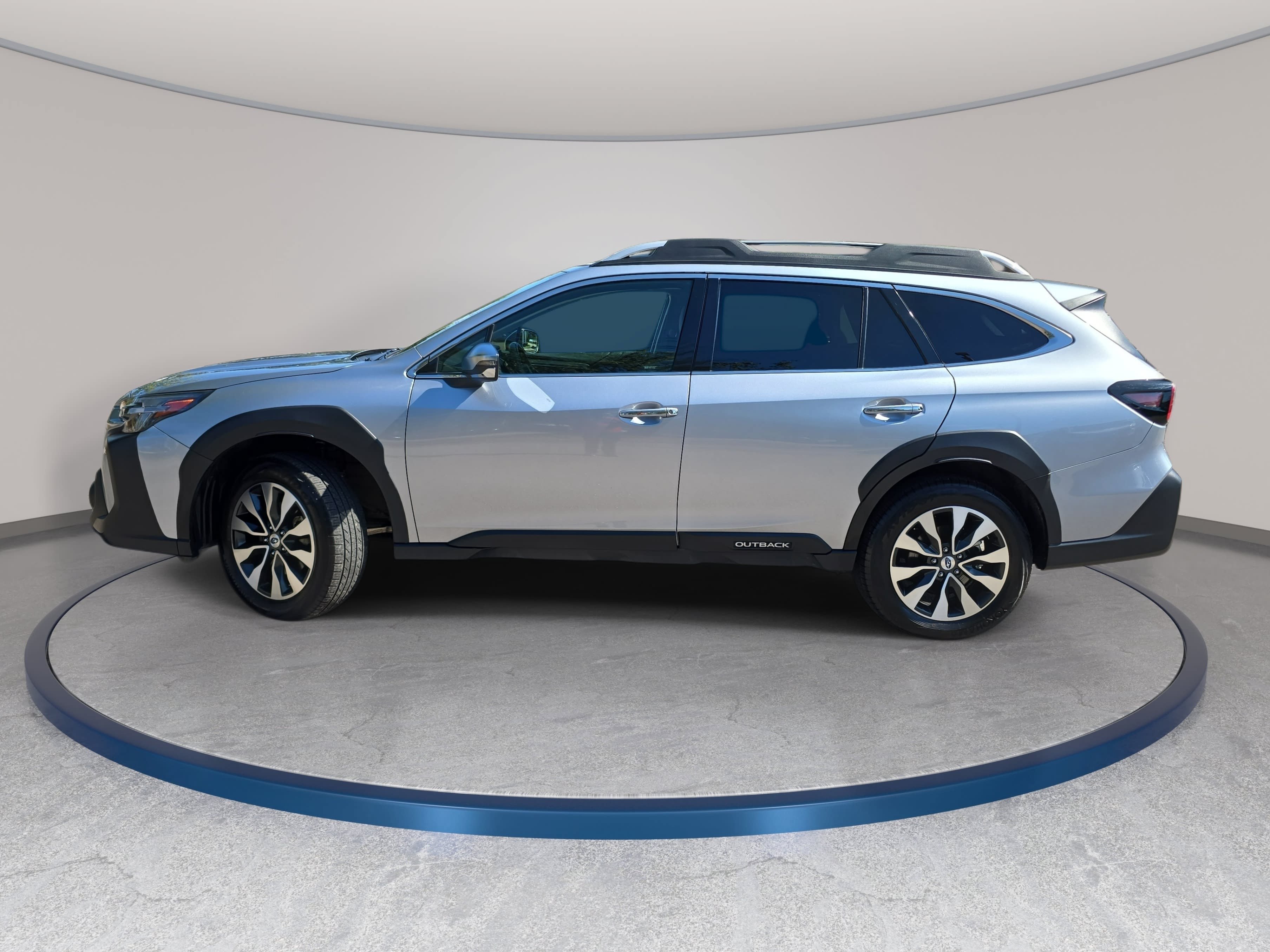 Used 2024 Subaru Outback Touring XT AWD/4WD image 8