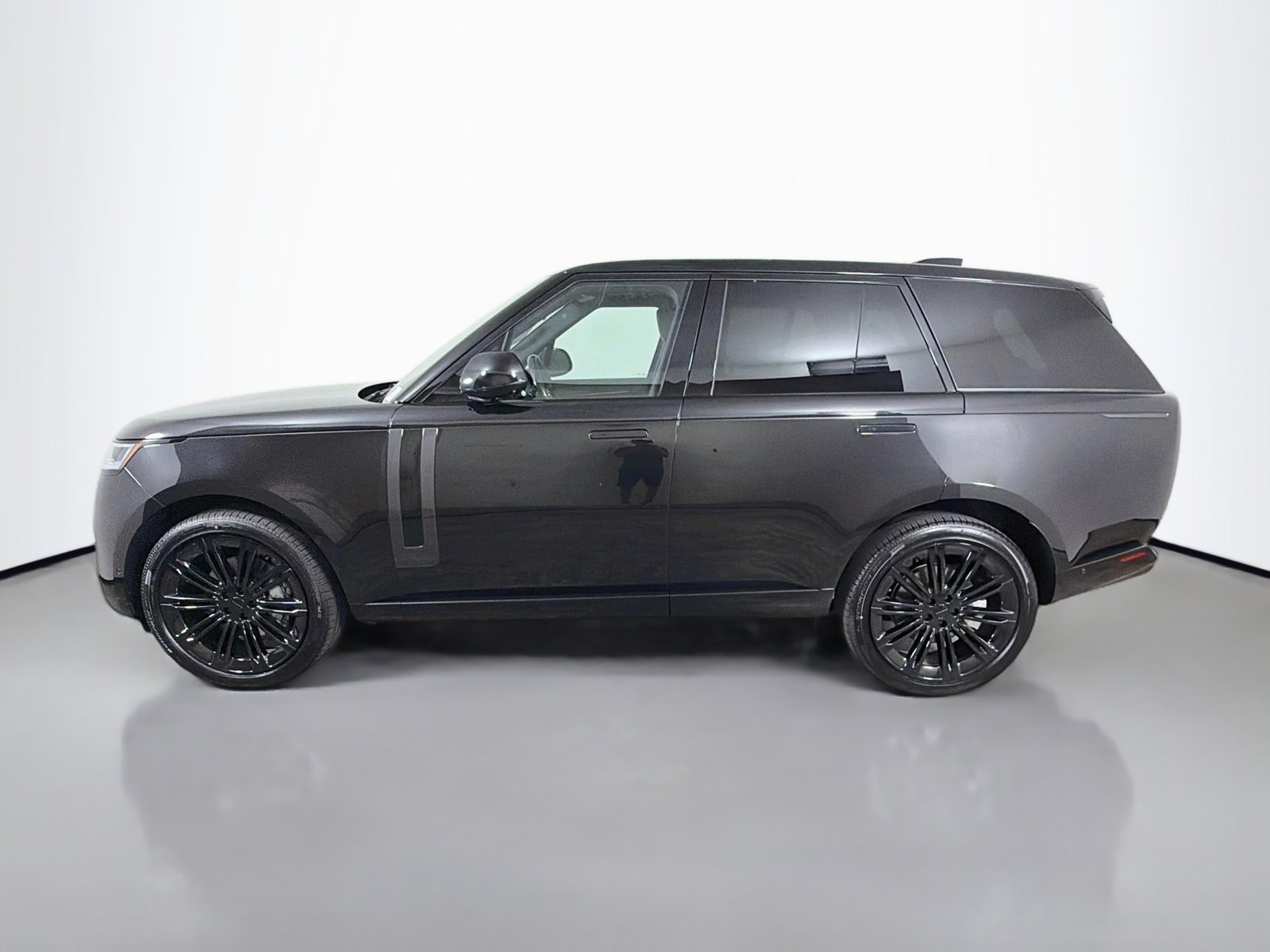 New 2026 Land Rover Range Rover SE AWD/4WD image 2