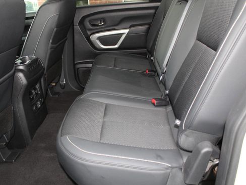 Used 2019 Nissan Titan PRO-4X image 19
