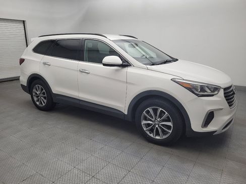 Used 2018 Hyundai Santa Fe SE AWD/4WD image 11