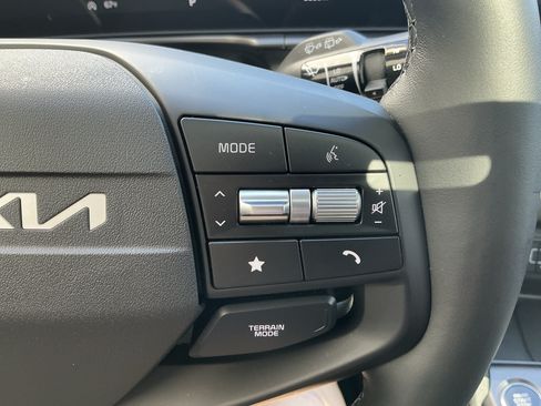 Certified 2026 Kia Sportage SX AWD/4WD image 18