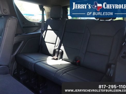 Used 2025 Chevrolet Tahoe Z71 AWD/4WD image 6