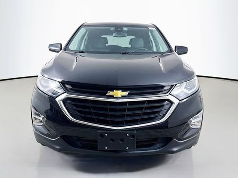 Used 2020 Chevrolet Equinox LT w/ Driver Convenience Package AWD/4WD image 2
