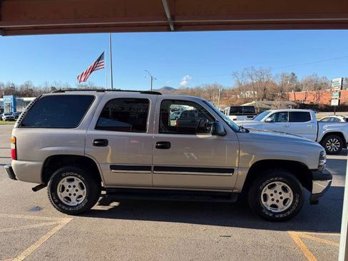 Used 2005 Chevrolet Tahoe LS w/ Preferred Equipment Group image 2