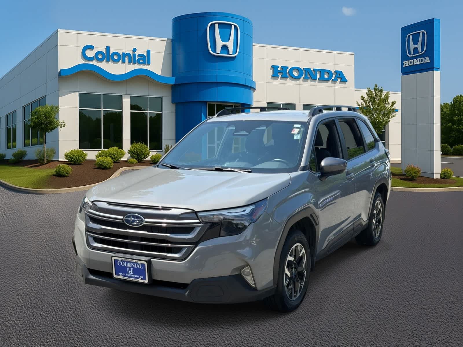 Used 2025 Subaru Forester Premium AWD/4WD image 1