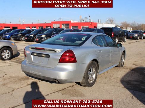 Used 2005 Pontiac Grand Prix w/ Drivers Plus Package image 4