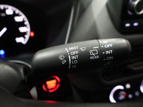 Used 2024 Honda HR-V LX image 37