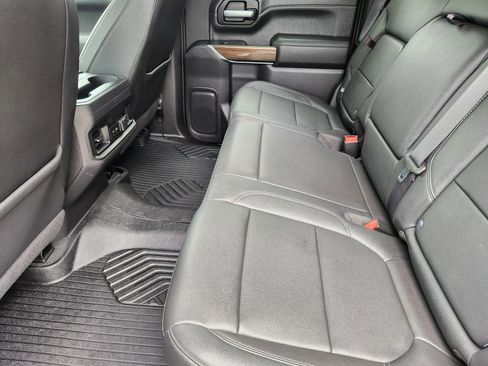 Used 2021 Chevrolet Silverado 1500 LT Trail Boss w/ Convenience Package II image 13