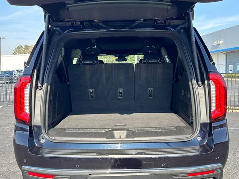 Used 2023 GMC Yukon XL Denali image 19