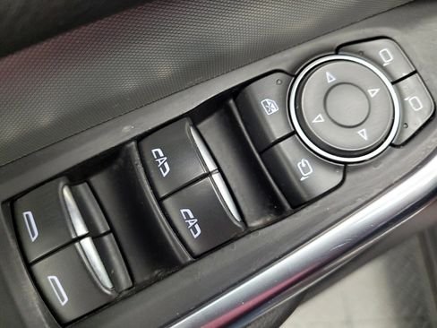 Used 2019 Cadillac XT4 Premium Luxury w/ Driver Awareness Package FWD image 27
