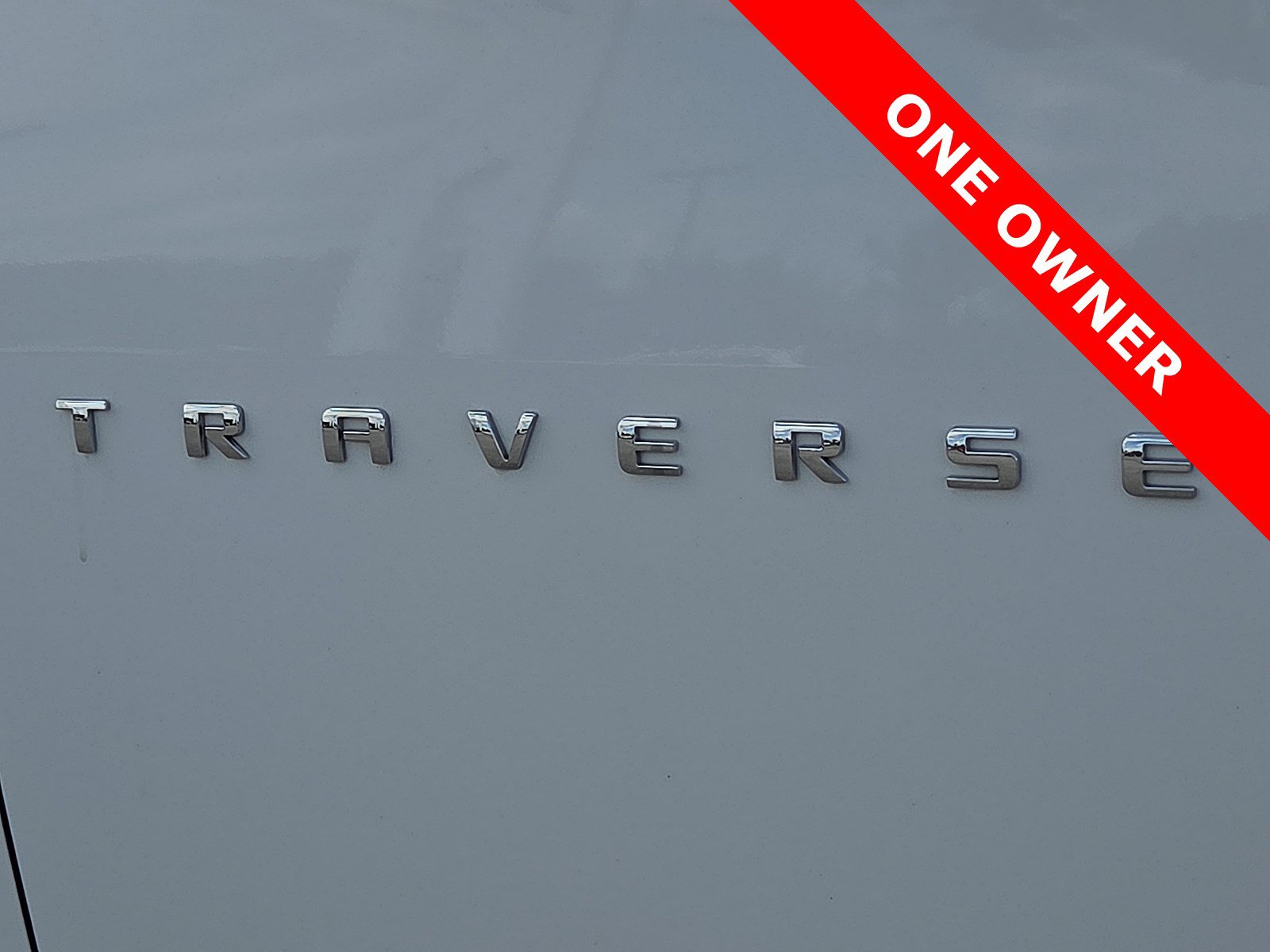 Used 2023 Chevrolet Traverse LT FWD image 8