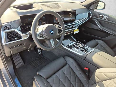 New 2026 BMW X5 xDrive50e w/ Executive Package AWD/4WD image 3