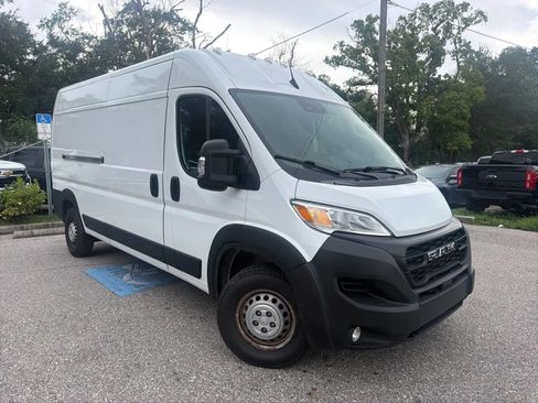 Used 2025 RAM ProMaster 2500 w/ Convenience Group FWD image 6
