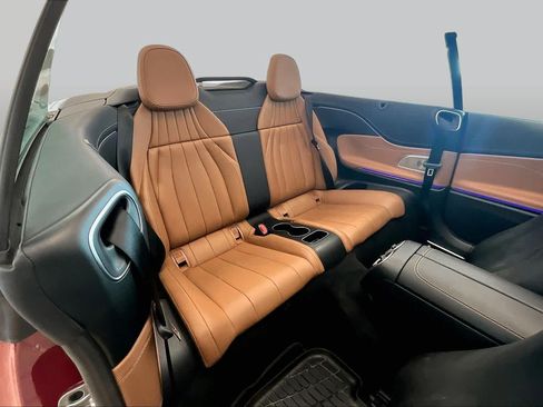 Used 2025 Mercedes-Benz CLE 450 4MATIC Cabriolet image 17