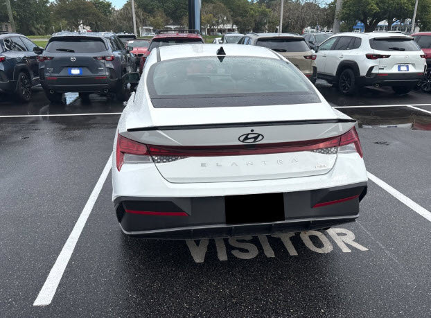 Used 2025 Hyundai Elantra SEL FWD image 6