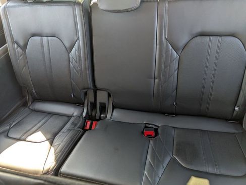 Used 2021 Ford Expedition Platinum image 45