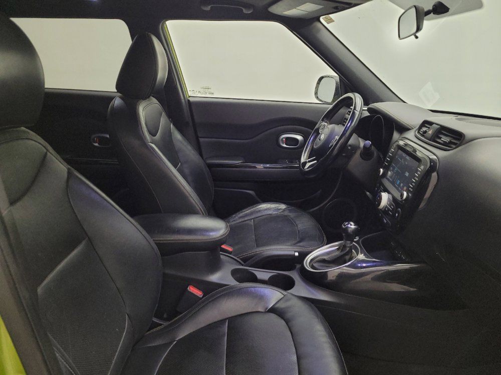 Used 2015 Kia Soul + w/ Primo Package FWD image 21
