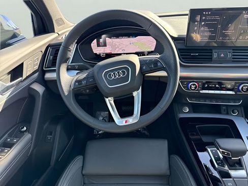 Used 2024 Audi Q5 2.0T Prestige image 13