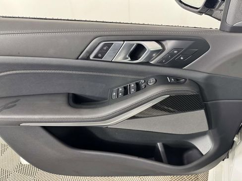 Used 2026 BMW X5 M60i AWD/4WD image 17