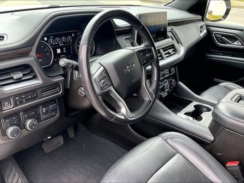 Used 2021 Chevrolet Tahoe Z71 w/ Z71 Off-Road Package AWD/4WD image 14