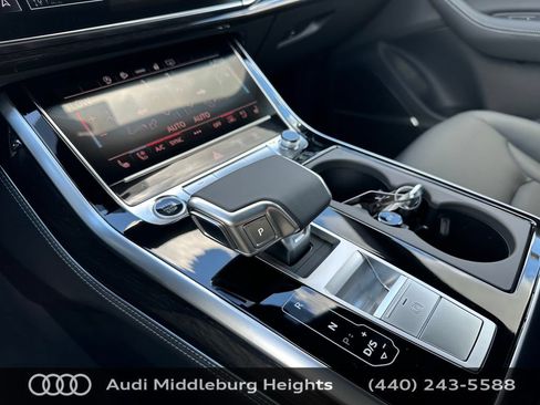 Used 2026 Audi Q8 Premium Plus AWD/4WD image 34
