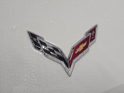 Used 2019 Chevrolet Corvette Stingray Coupe w/ 1LT image 30