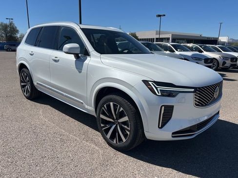 New 2026 Volvo XC90 B5 Core image 1