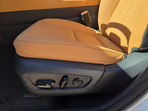 New 2026 Lexus NX 350h AWD w/ Premium Package image 17