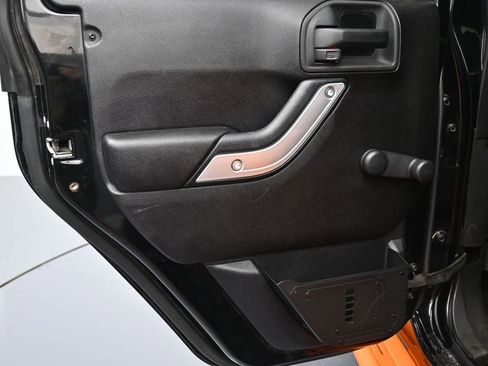 Used 2015 Jeep Wrangler Unlimited Sport w/ Connectivity Group image 21