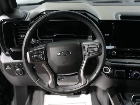 Used 2024 Chevrolet Silverado 1500 ZR2 image 15