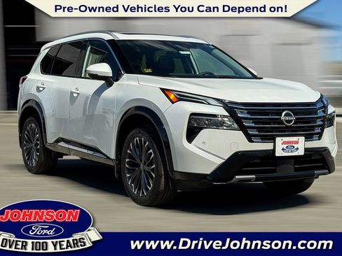 Used 2024 Nissan Rogue Platinum w/ Platinum Premium Package AWD/4WD image 1
