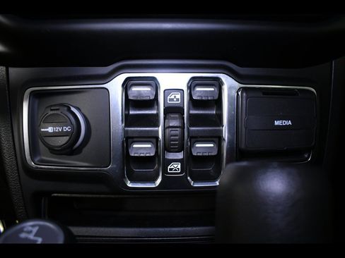 Used 2021 Jeep Wrangler Unlimited Sport image 20