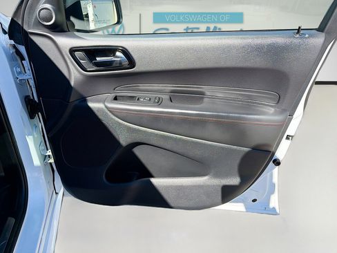 Used 2025 Dodge Durango R/T image 33