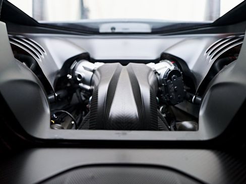 Used 2019 McLaren Senna image 54