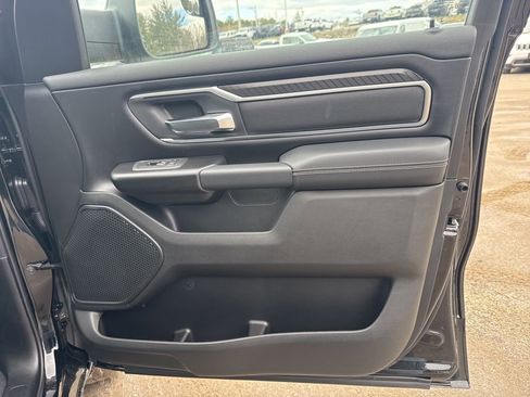 New 2026 RAM 1500 4x4 Crew Cab image 31