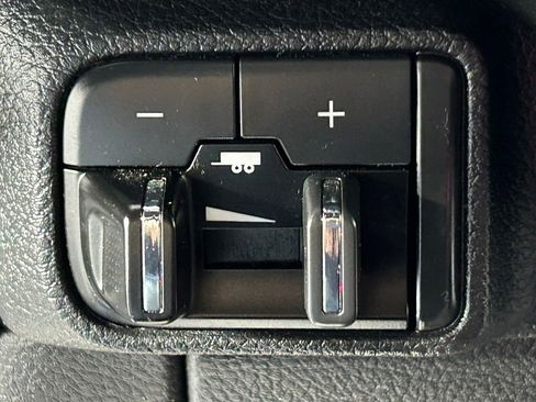 Used 2023 Dodge Durango GT AWD/4WD image 23