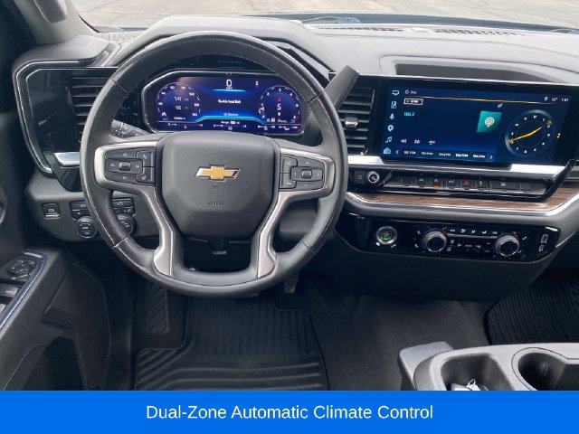 Used 2024 Chevrolet Silverado 1500 LT AWD/4WD image 7