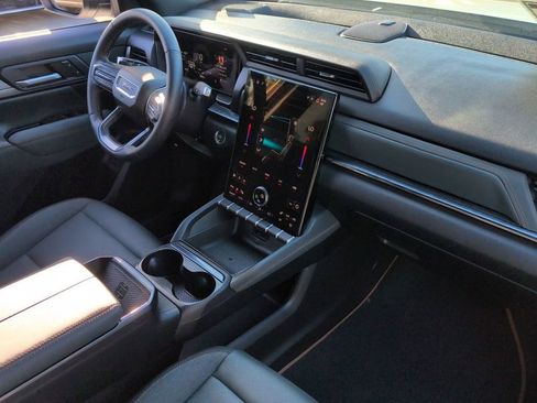 Certified 2026 GMC Terrain AT4 image 30