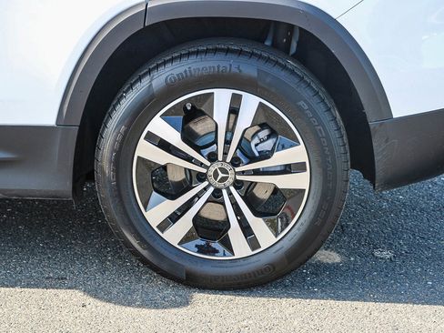 Used 2025 Mercedes-Benz GLB 250 GLB 250 image 10