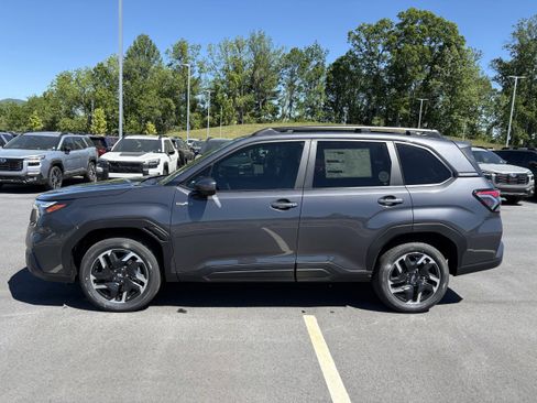 New 2026 Subaru Forester Premium AWD/4WD image 4