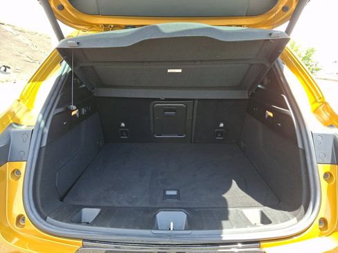 Certified 2024 Dodge Hornet R/T Plus w/ Track Pack AWD/4WD image 30