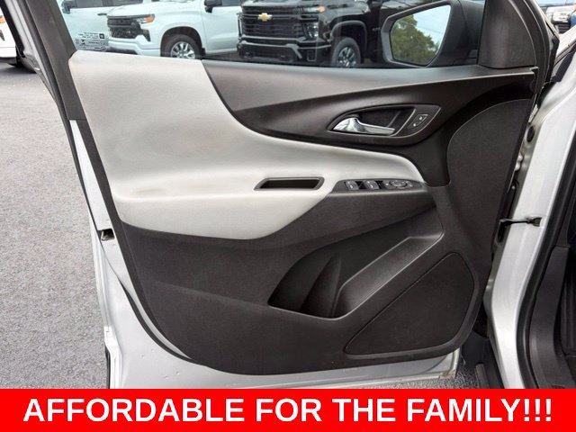Used 2019 Chevrolet Equinox LS FWD image 12