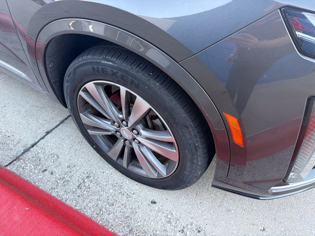 Used 2020 Cadillac XT6 Premium Luxury FWD image 5