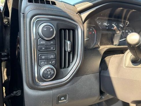 Used 2019 GMC Sierra 1500 AT4 w/ AT4 Premium Package AWD/4WD image 7