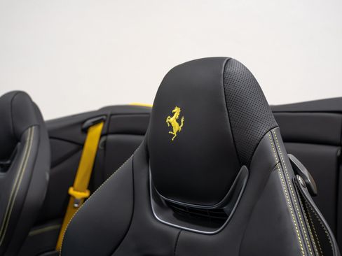 Used 2023 Ferrari Portofino M RWD image 46